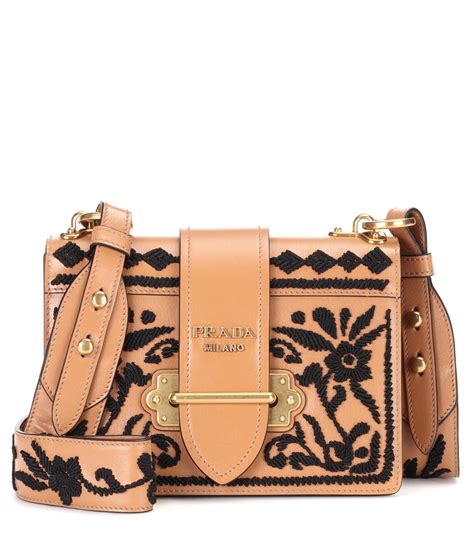 prada cahier bag price.